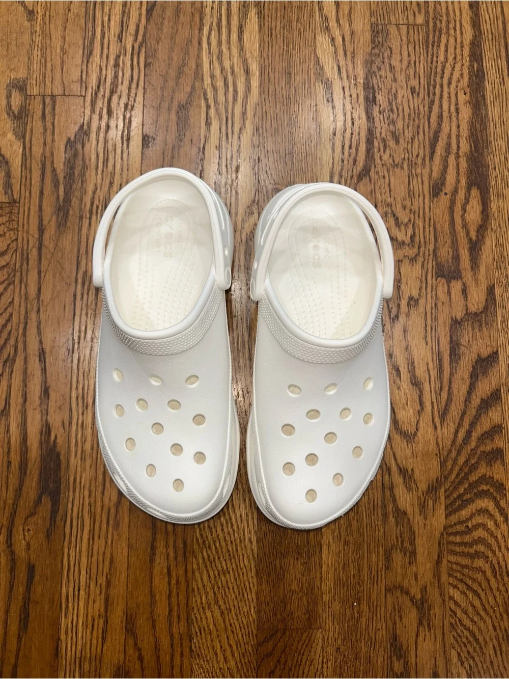 Crocs Classic Platform Clogs White Women’s Size 10 Lightweight Comfort Shoe
